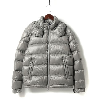 TBkicks MONCLER MAYA SHORT DOWN JACKET  Light gray